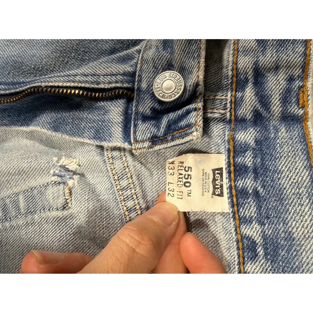 Levi's 550 Relaxed Fit Jeans Mens 33x32 Light Wash Good Vintage Made in USA 90s